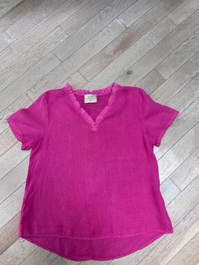 Intuition Paris Linen Ruffle V-Neck  Short Loose Fit Fuchsia Womens Pullover Top